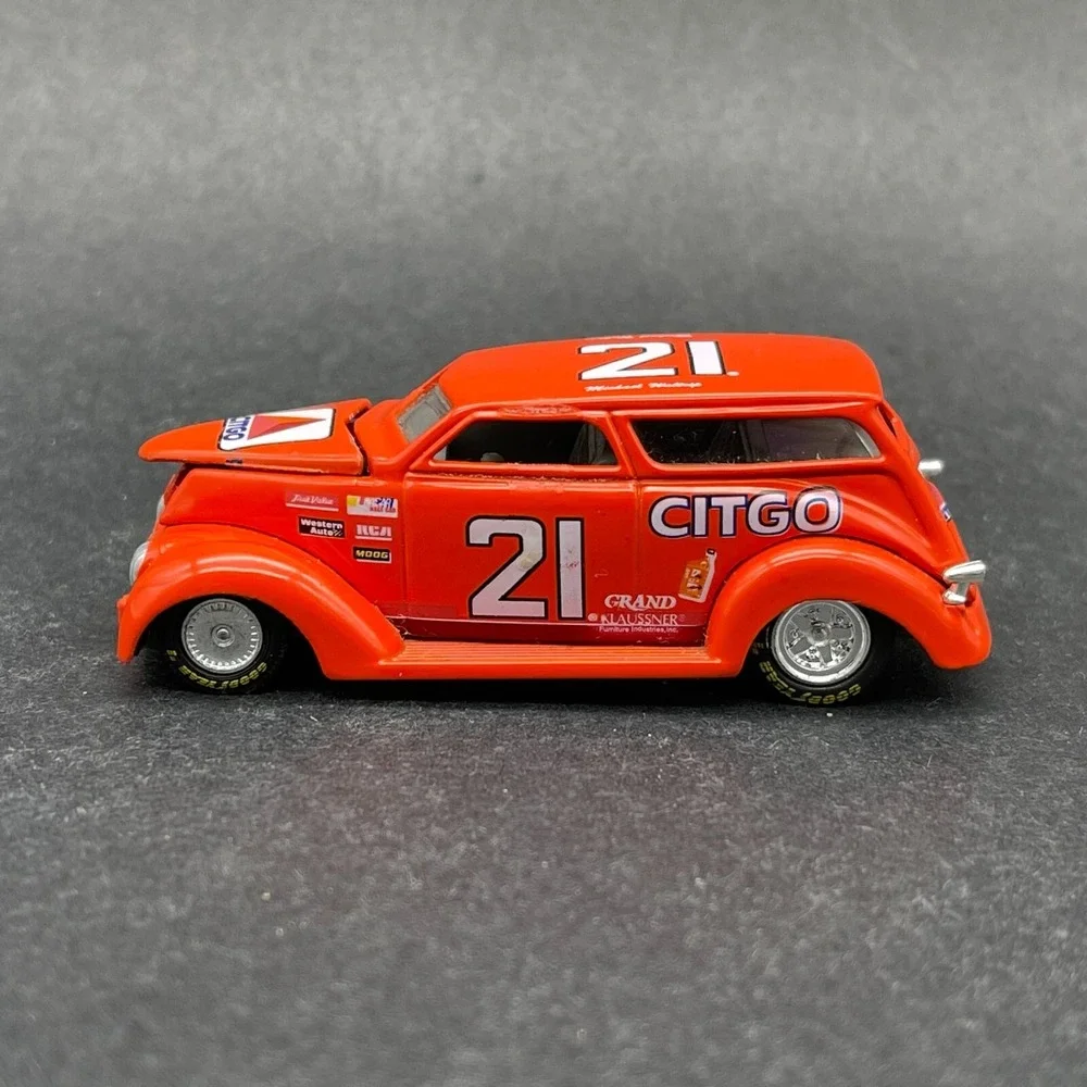 Racing Champions‎ 1937 '37 Boxotica Michael Waltrip Citgo Car Orange 1/64 Loose